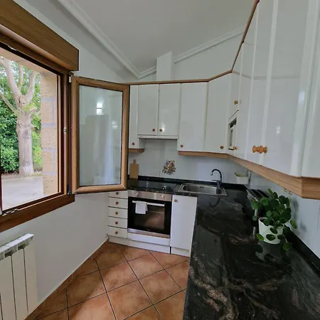 Familiar Con Jardín Y Parking Privado * Usúrbil